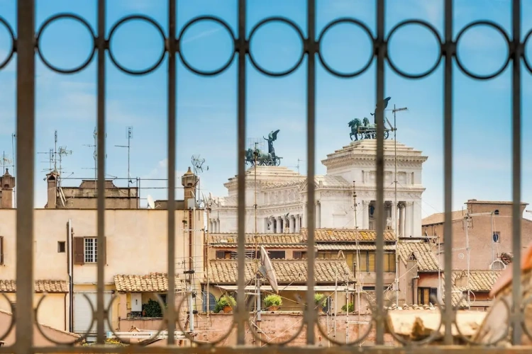 Suite with balcony and with panoramic view