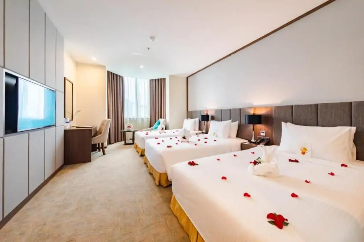 Standard Triple room