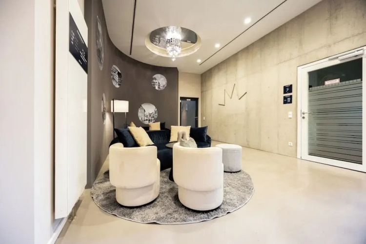 Digital Hotel Kronjuwel by BRIGHT Waldkirch - Self Check-in, Bild 17