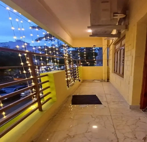 Standard Quadruple room with city view