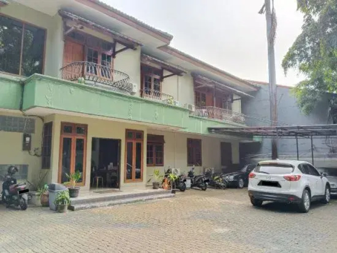 DeKuningan House