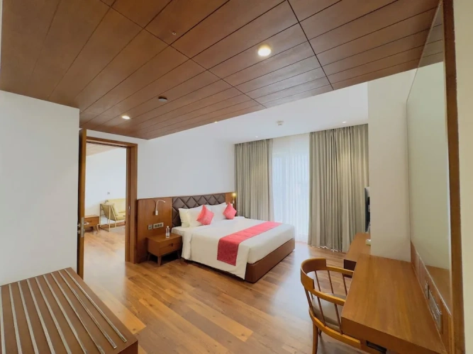 Superior Double room with city view