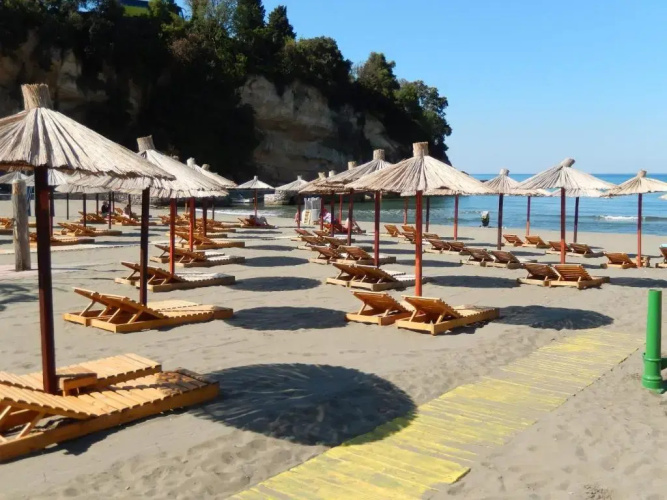 3 Bedroom Apartment Ulcinj