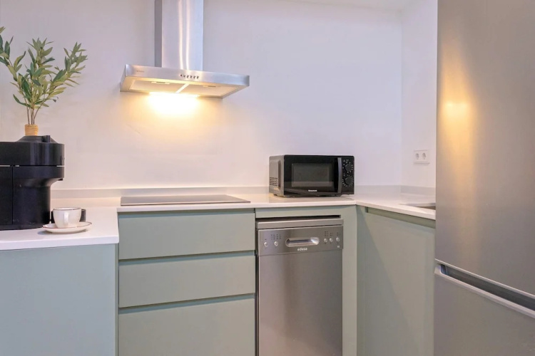Cozy 2BD Duplex in Seville Center Gran Poder