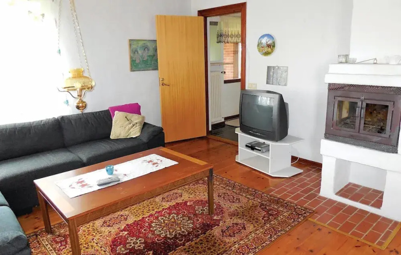 Nice Home in Simrishamn With 3 Bedrooms