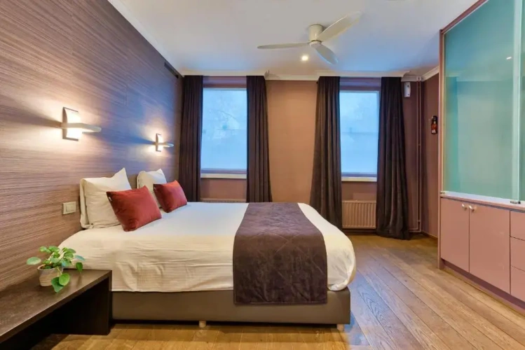 Comfort room