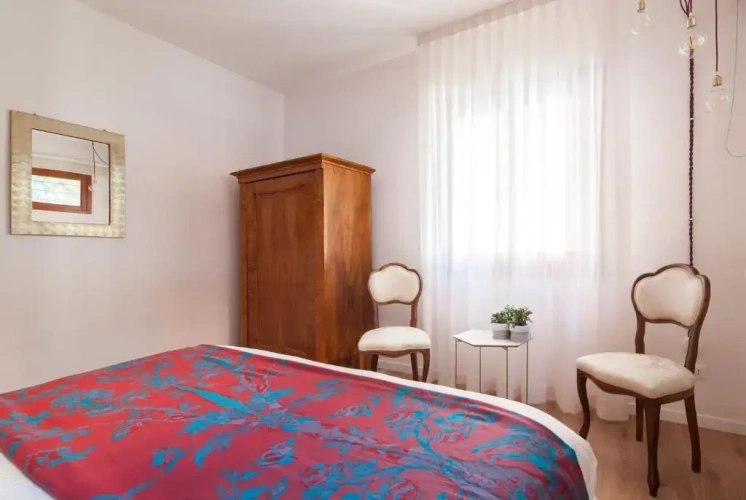 2 Bedrooms Apartment