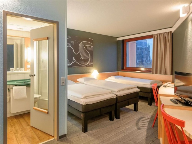Hotel Ibis Wien Mariahilf photo 13
