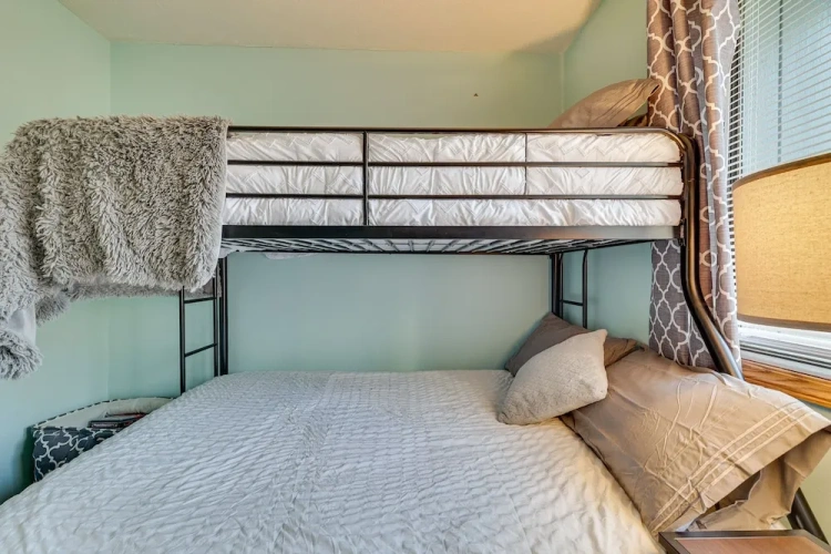 3 Bedrooms Cottage