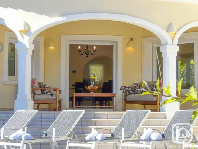 Villa