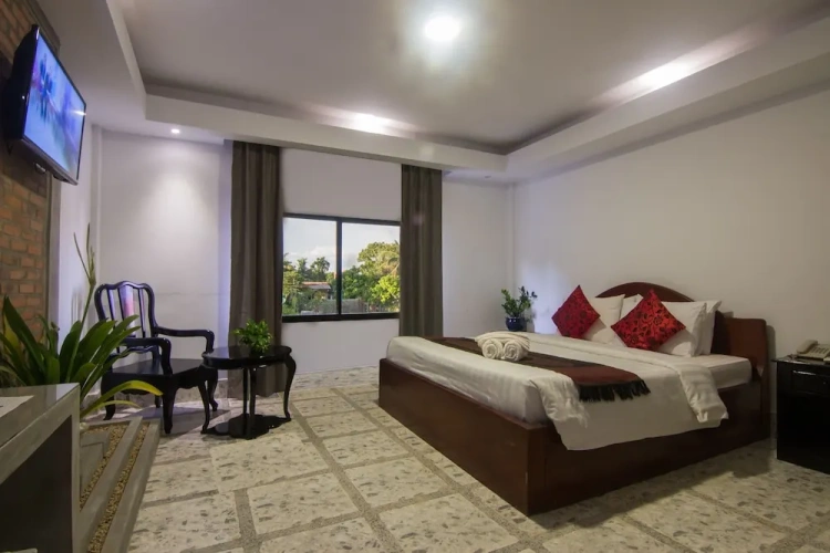 Standard Double room with view