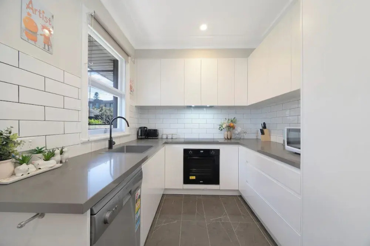 Relaxing 3BDR Modern Home with Parking