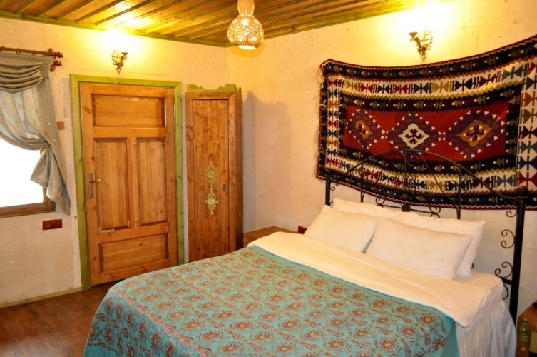 Hills Cave Hotel