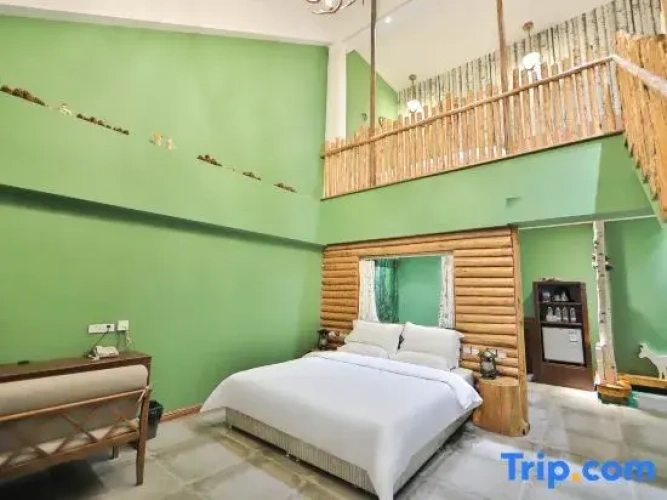 Deluxe Duplex Suite