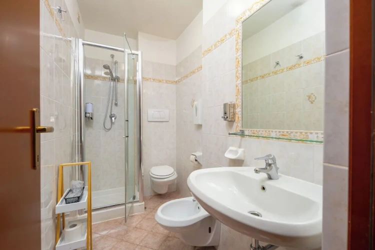 Classic Quadruple room