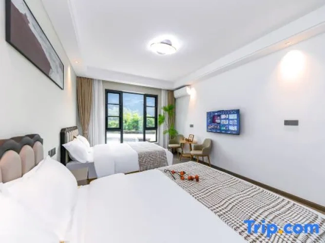 3 Bedrooms Standard Twin room with mountain view