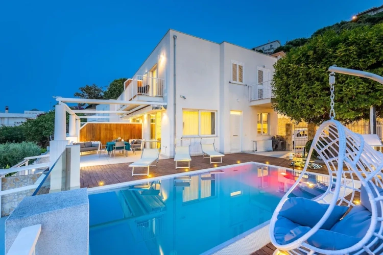 2 Bedrooms Villa with ocean view