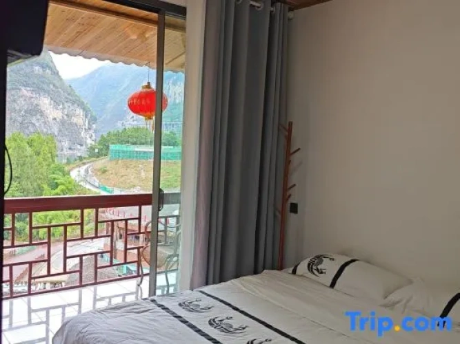 Standard Double room with river view