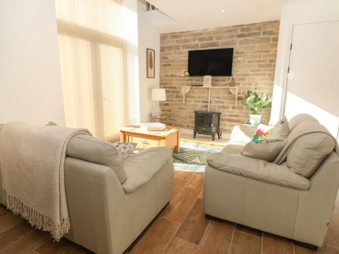 Holly Cottage