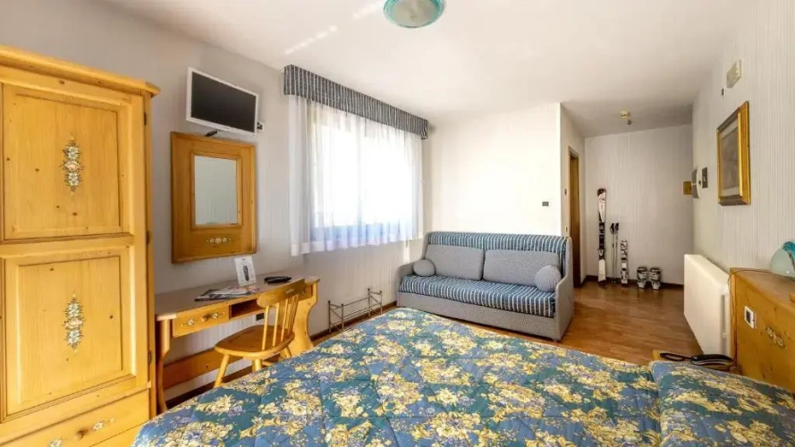 Classic Triple room