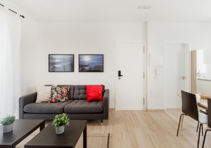 2 Bedrooms Apartment