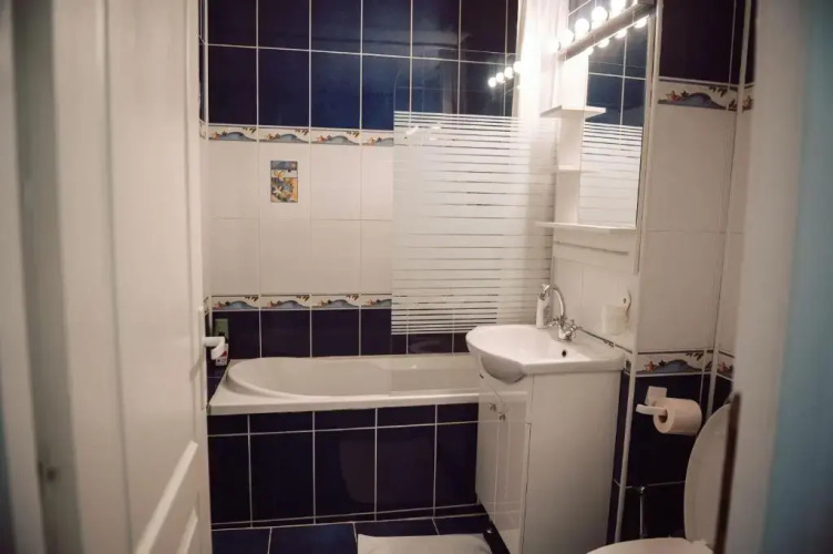 Adrian Home, Central 2 rooms apartment