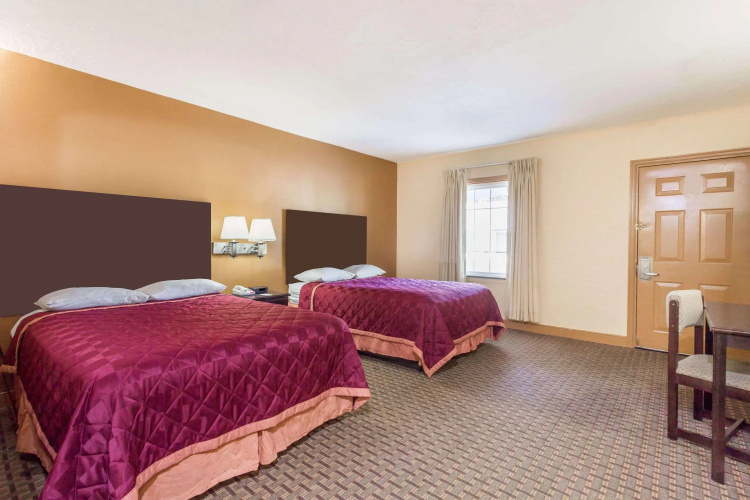 Knights Inn - Glen Allen, VA