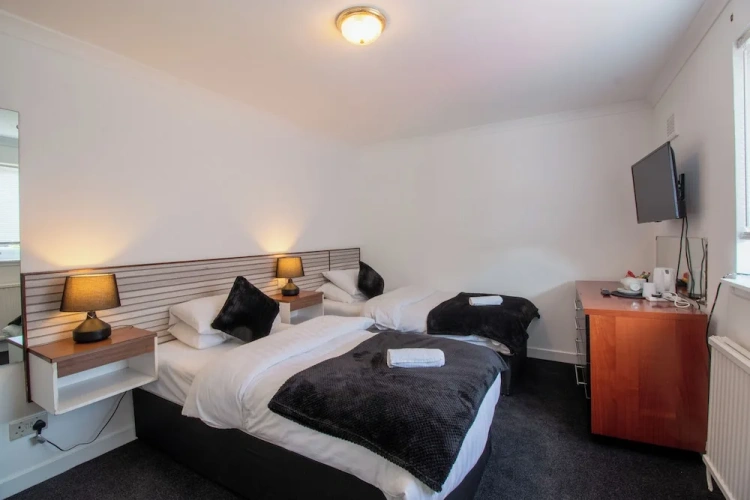Economy room