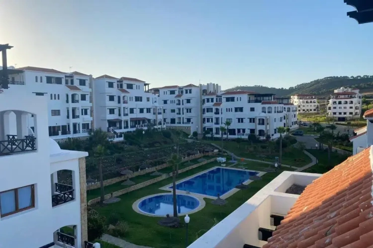 2 Bedrooms Apartment
