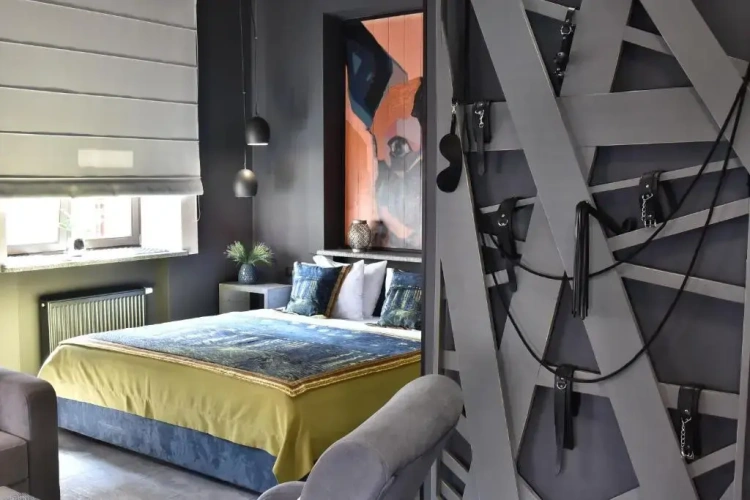 Suite with city view