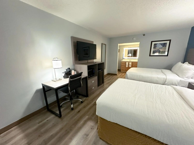 Clarion Inn