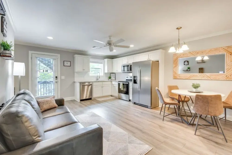 1 Bedroom Apartment
