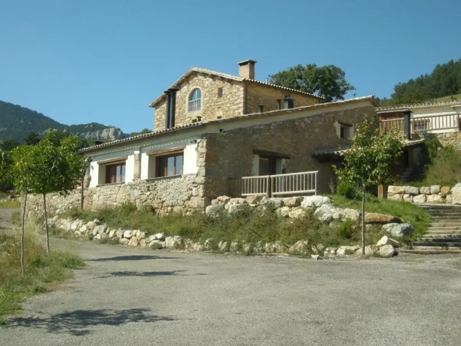 2 Bedrooms Cottage