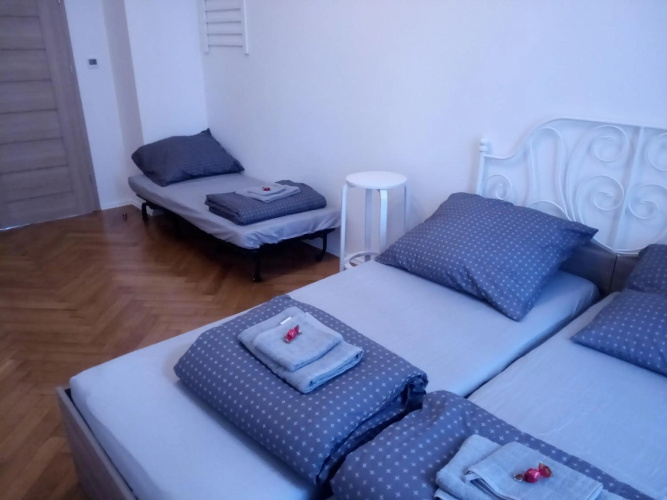 Gallys Apartments