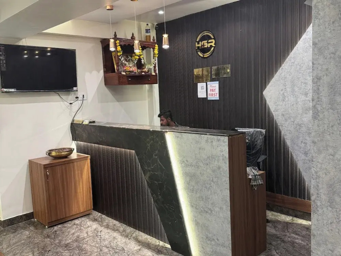 Hotel Sahara Residency