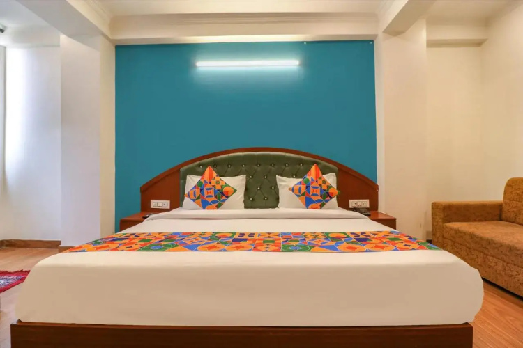 Fabhotel Lime Tree