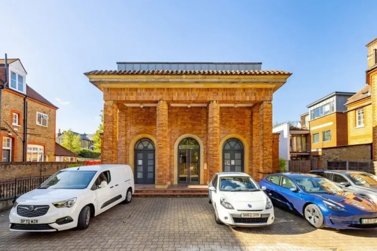 The Clapham - Captivating 2bdr With Garden Parking