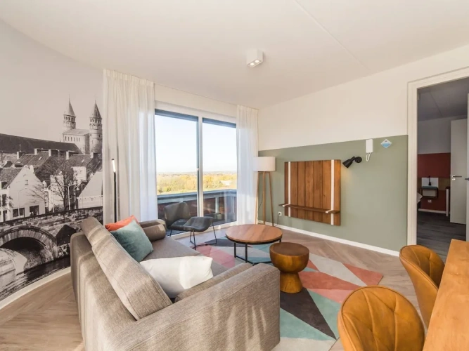 Apartment with balcony