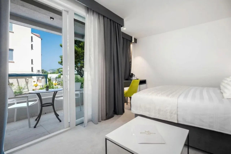 Hotel Mirjam