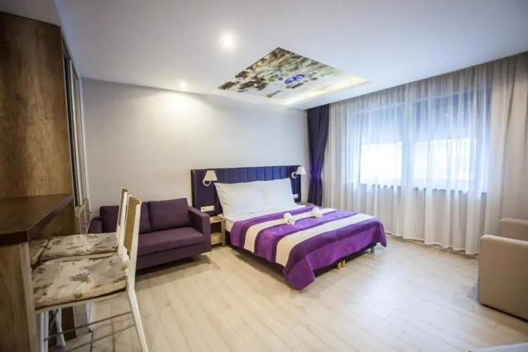 2 Bedrooms Apartment