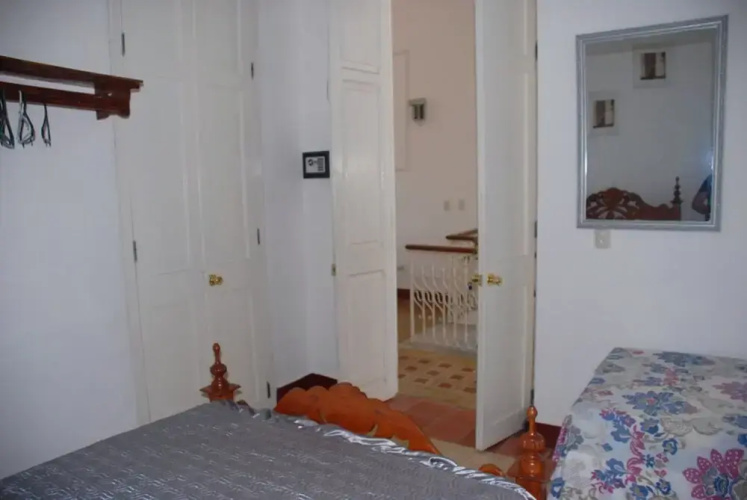 Kenia Colonial House