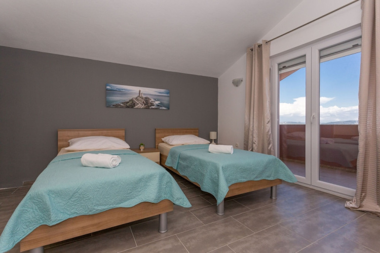 Villa Caper