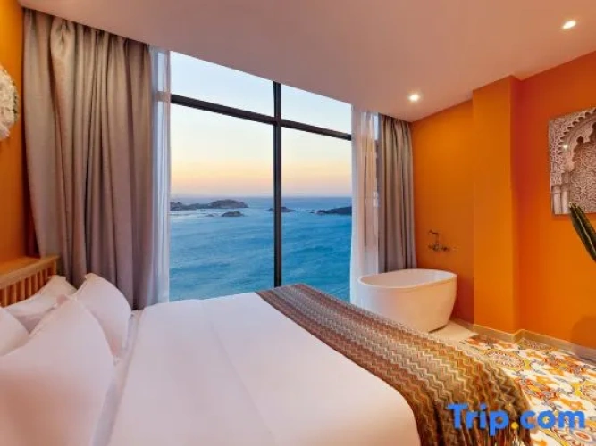 Standard Double room with view