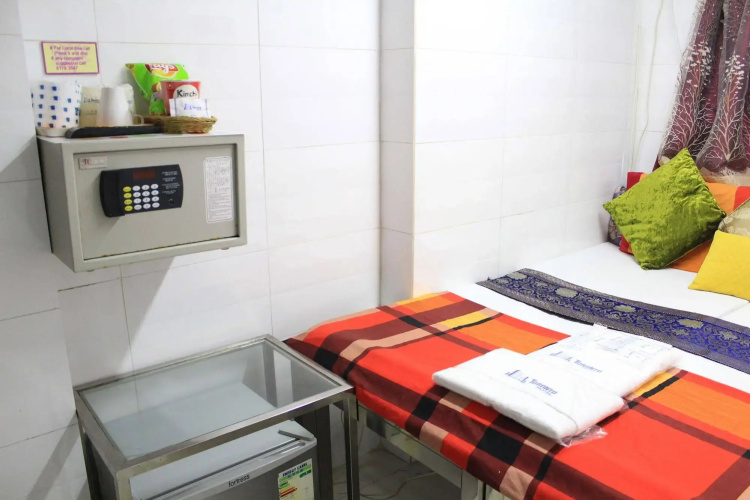 Kamal Deluxe Hotel