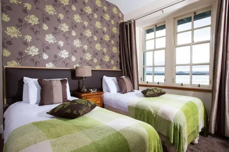 Superior Twin room with sea view
