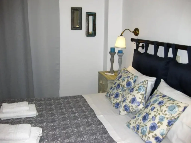 2 Bedrooms Villa