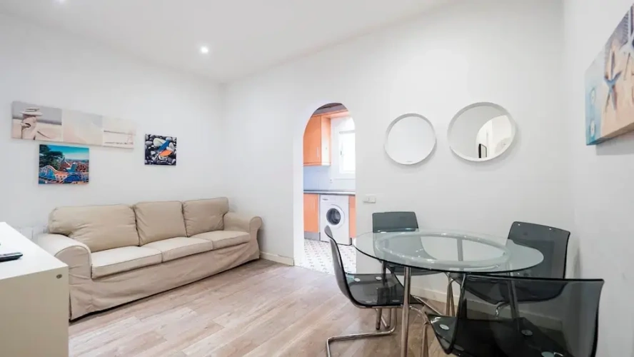 1 Bedroom Apartment