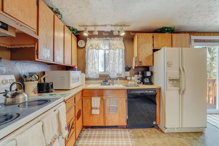 4 Bedrooms Cottage