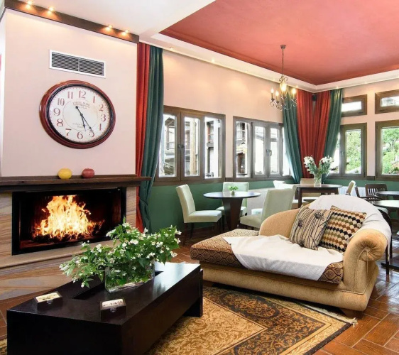Arktos Suites