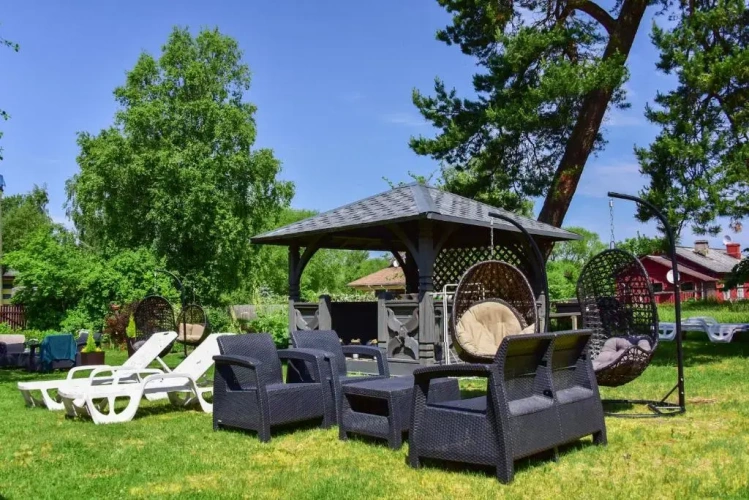 1 Bedroom Cottage with view